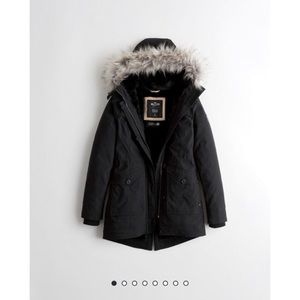 Hollister Cozy-Lined Parka